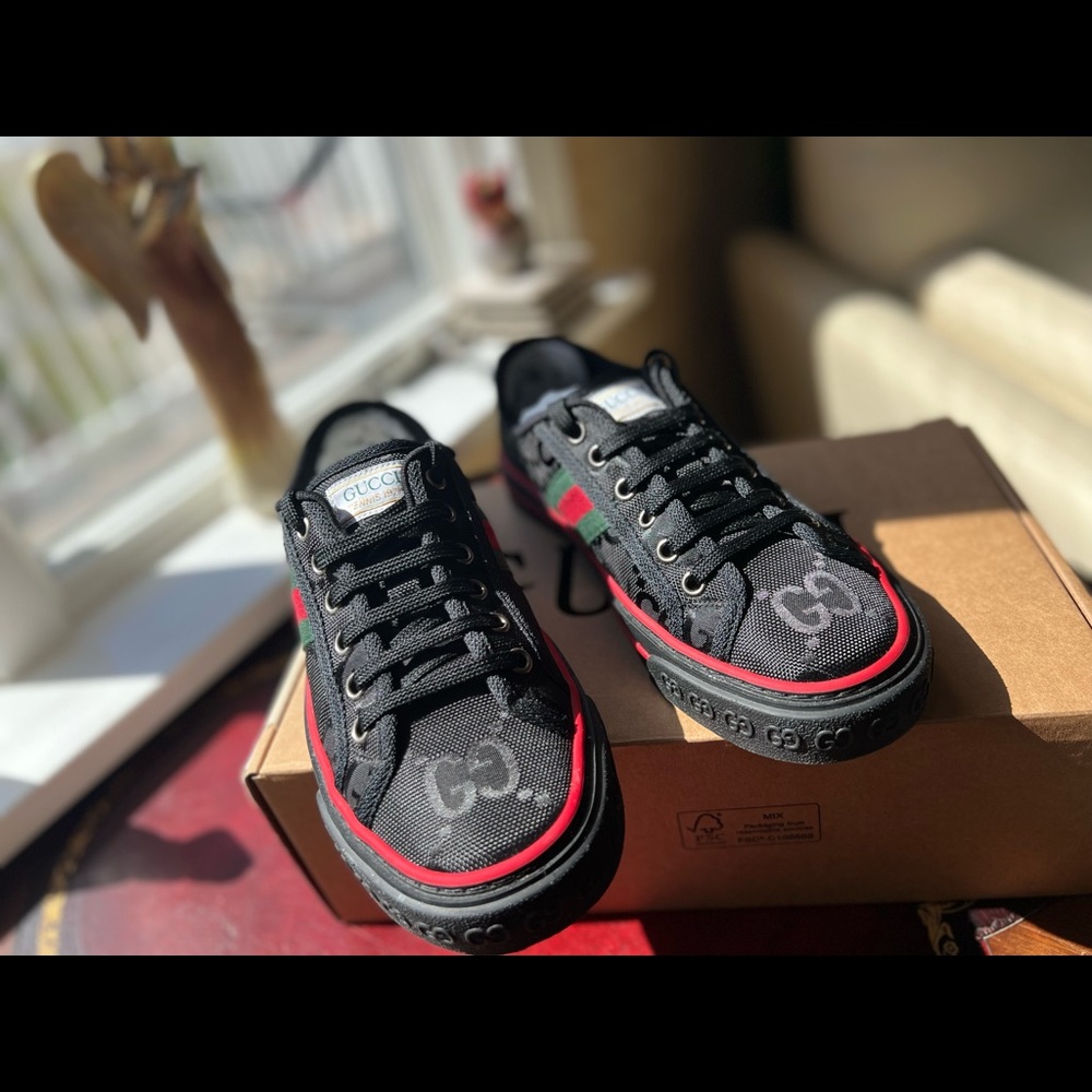 Gucci sneakers